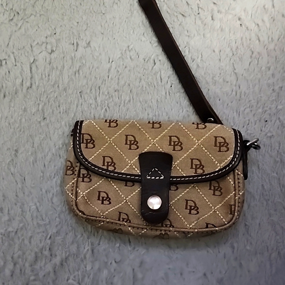 Dooney wristlet